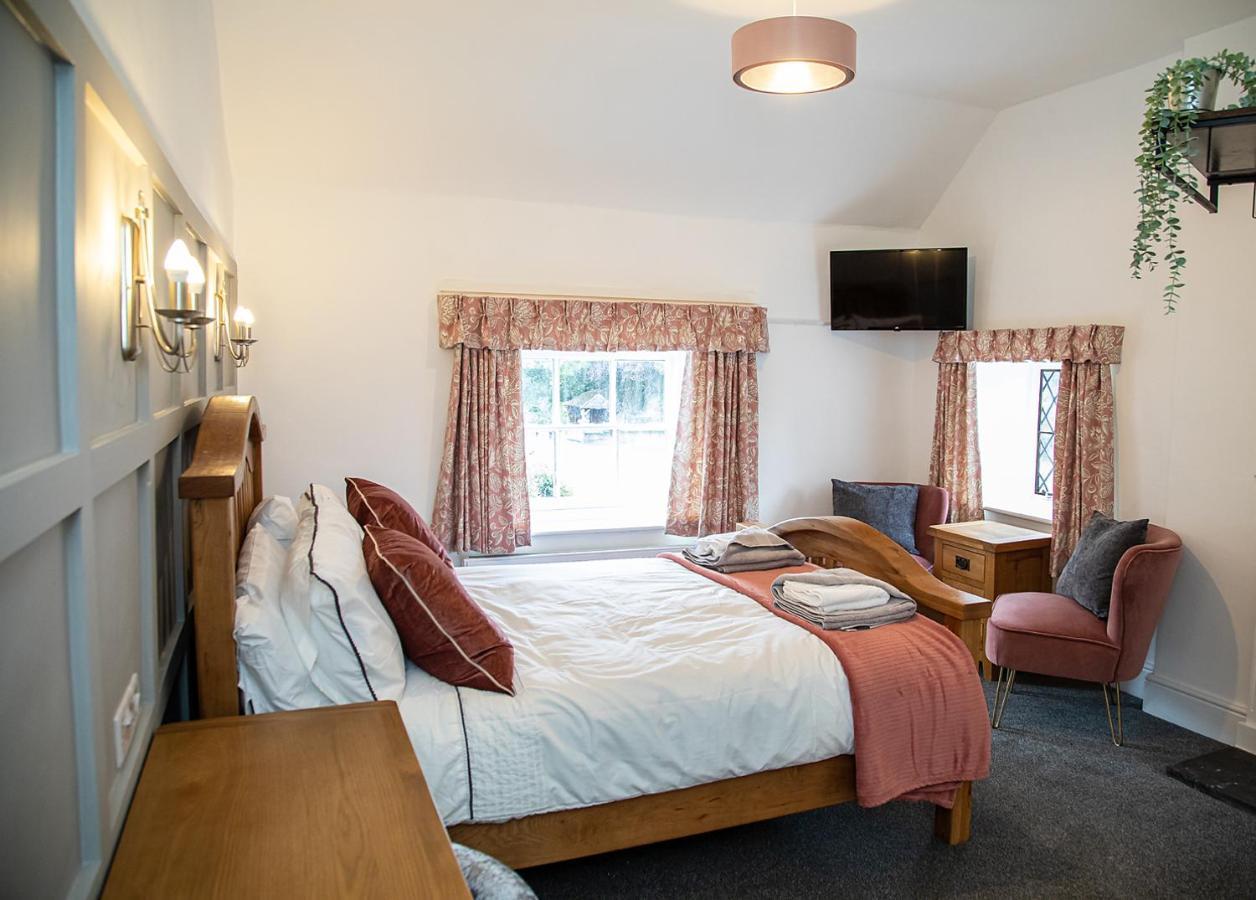 The Yew Tree Inn Чёч Стретон Экстерьер фото